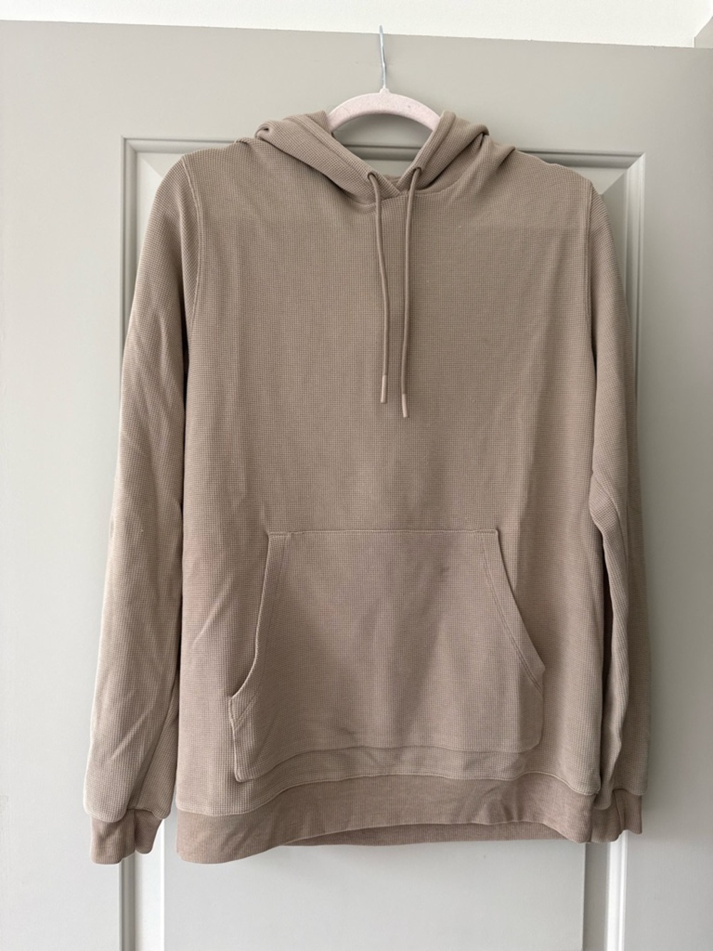 Alo Men's Hooded Waffle Sweater in Light Brown
